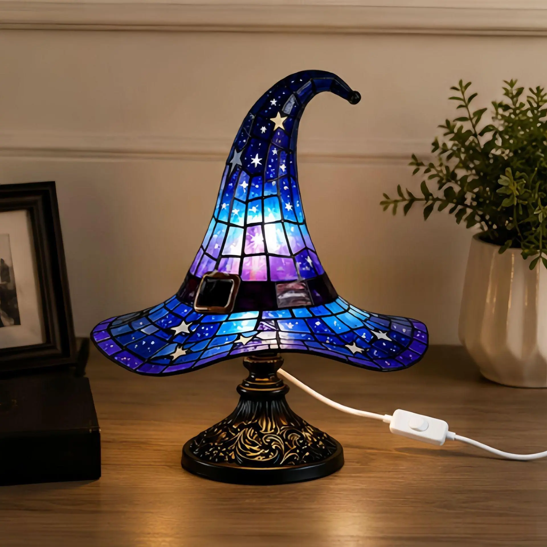 Gothic Witch Hat Table Lamp — detail 5