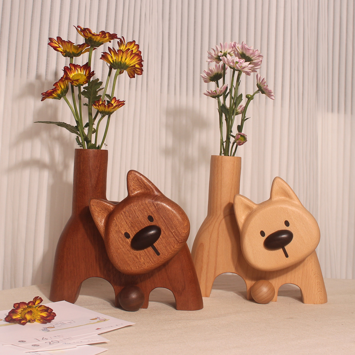 Creative Wooden Flower Vase In The Shape Of A Puppy