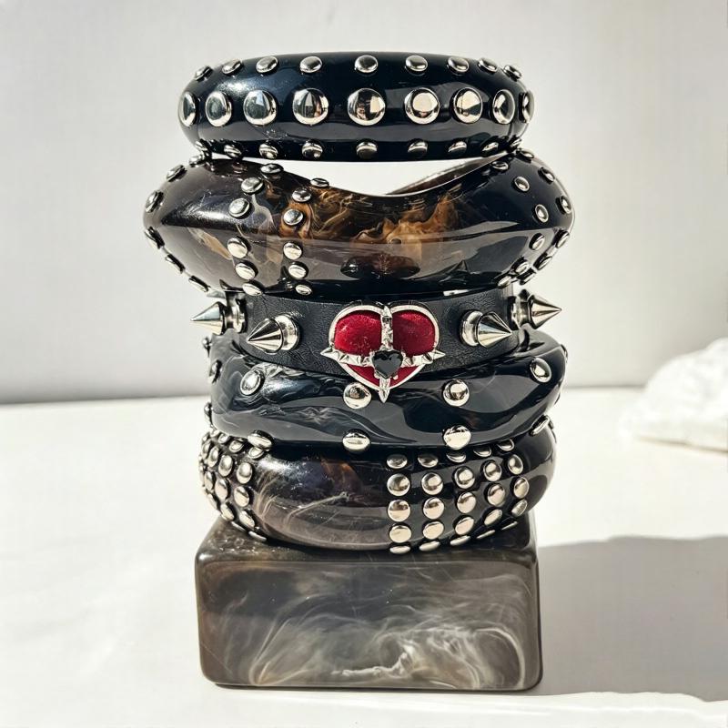 A Variety Of Color-block Irregular-shaped Bracelet Accessories