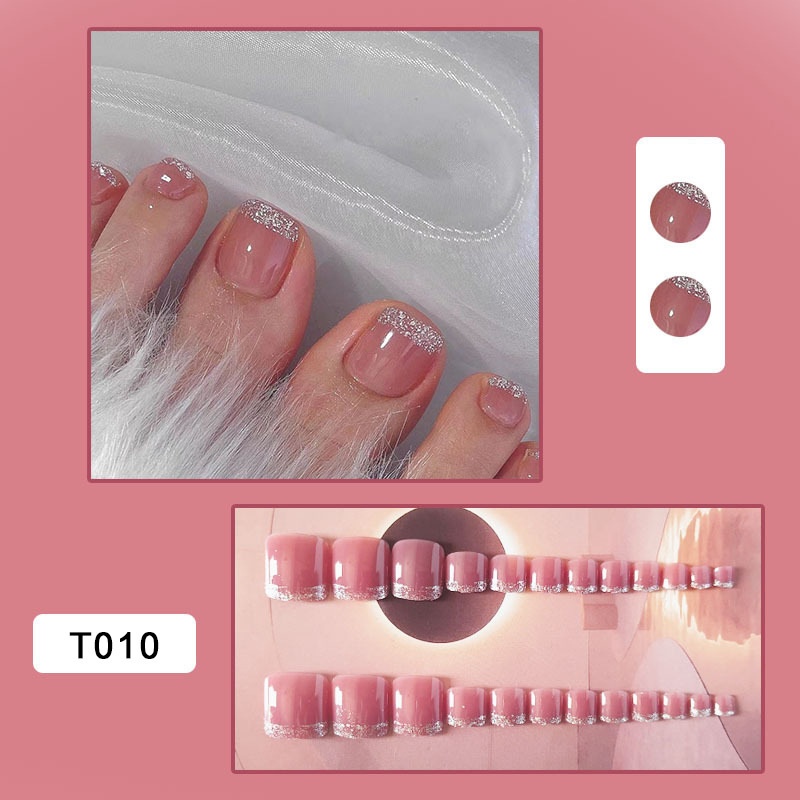 Chic Fair-appearing Toenail Tips