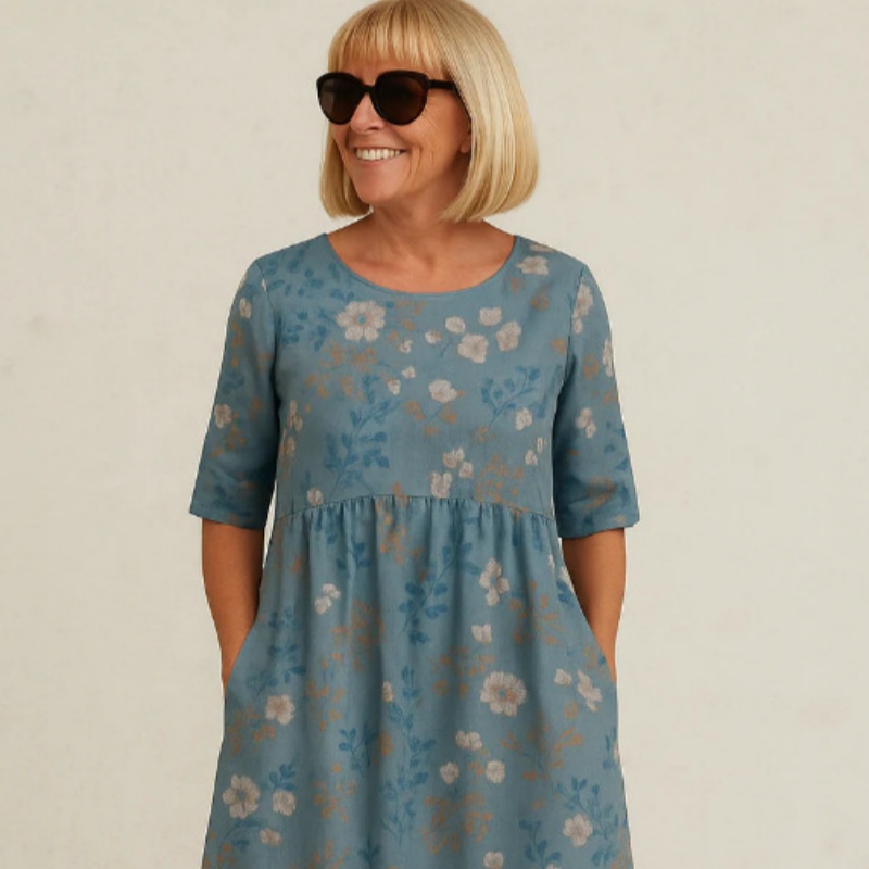 Fashionable Large Wide-cut Womens Dress With Digital Print