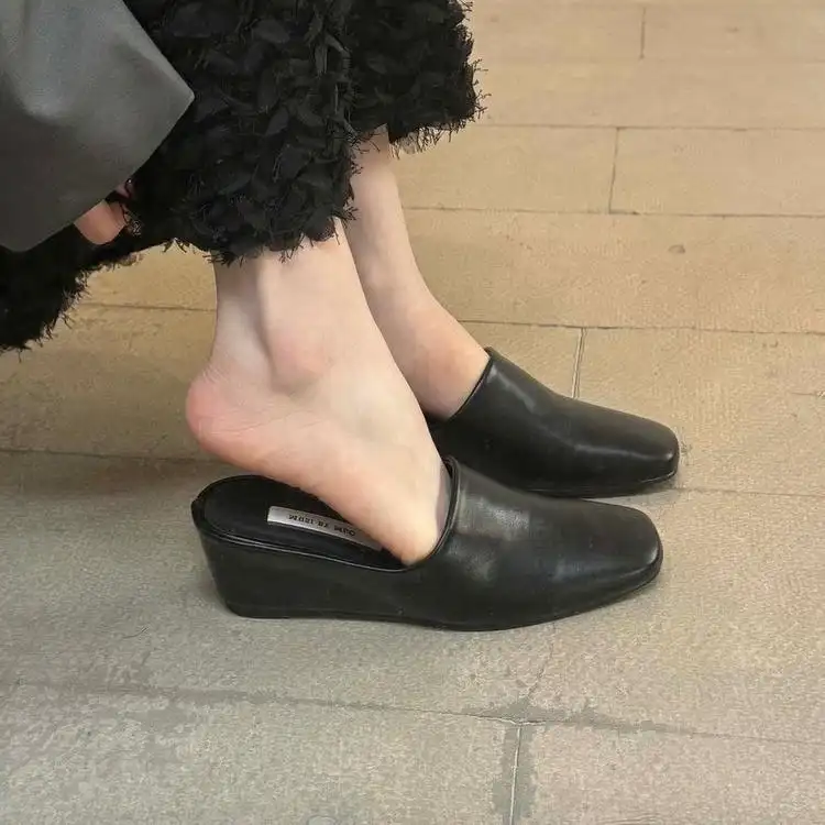Outdoor Wedge-sole Closed-toe Slip-on Sandals