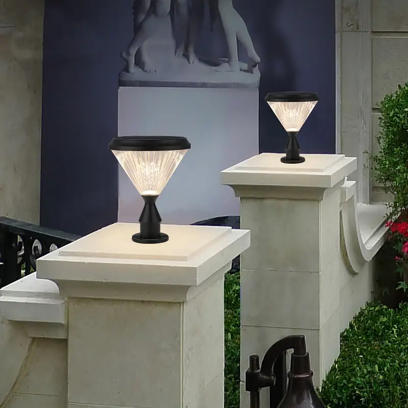 Solar-powered Courtyard Light For Gardens And Villas Mounted On A Column Head