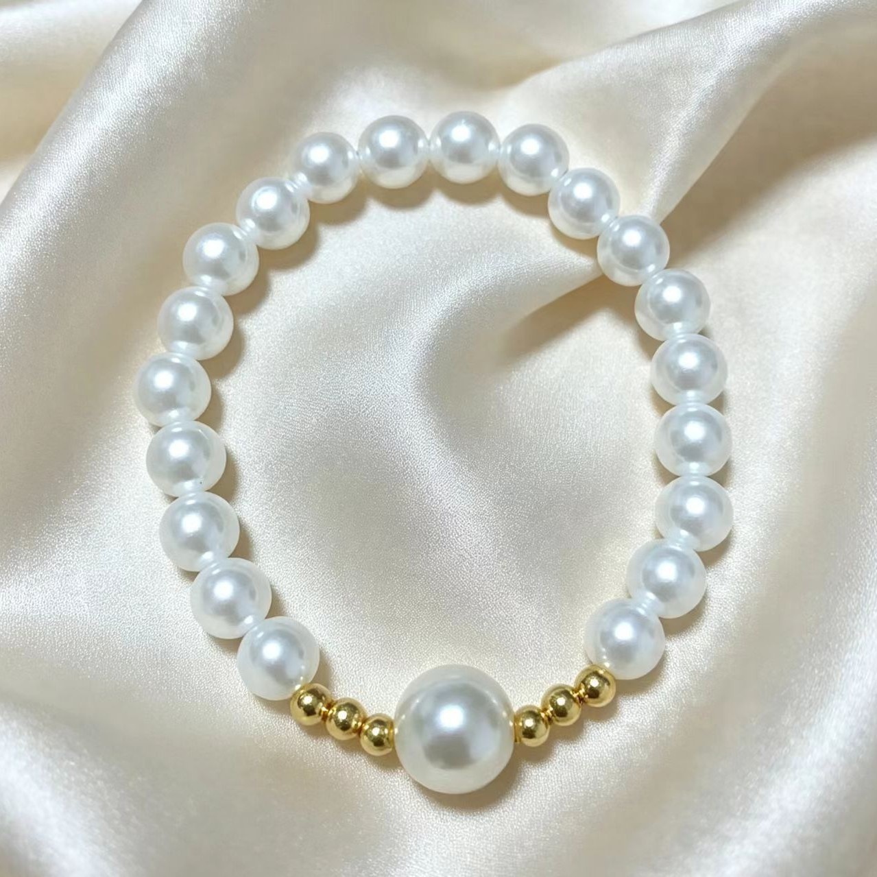 Faux Pearl Beaded Stretch Bracelet
