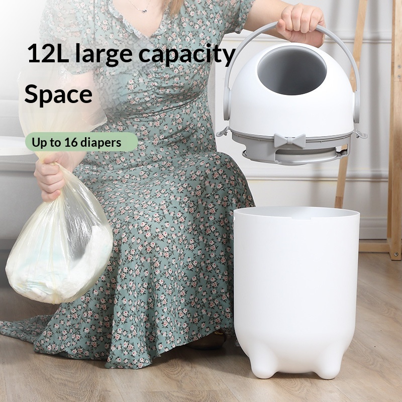 Baby-sealed Plastic Baby Trash Can