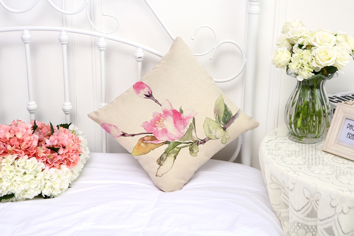 Housse de coussin avec peinture à l'encre, fleurs et plantes – Image 4