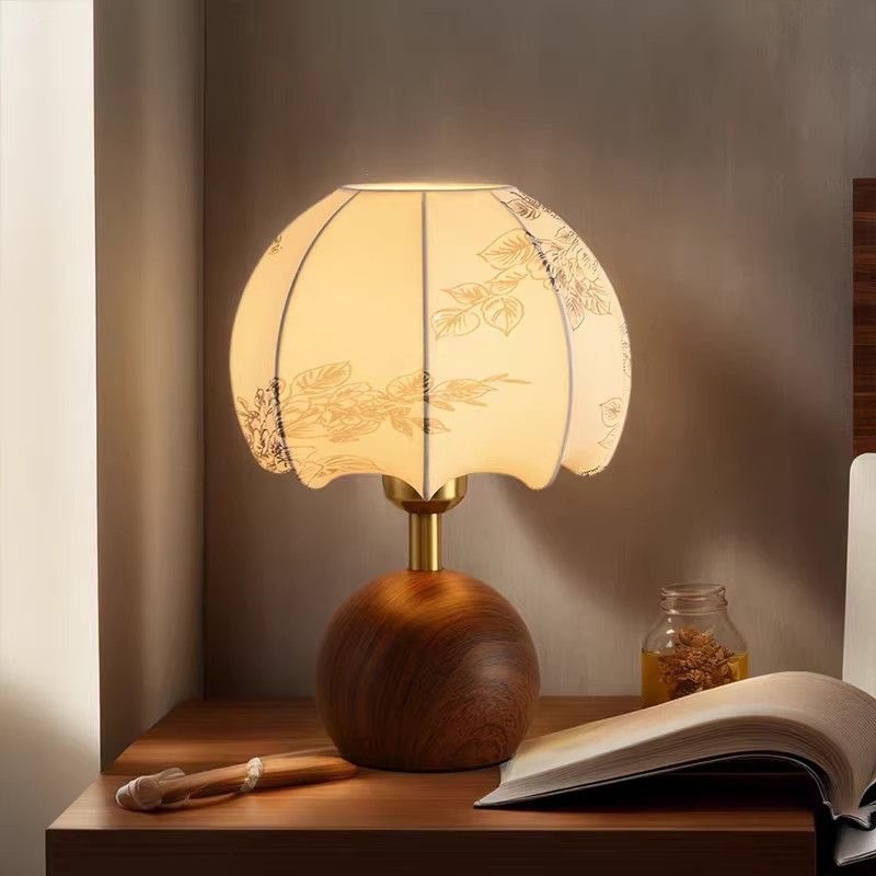 Literary Floral Pattern Chinese-style Vintage Table Lamp