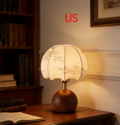 Vintage Floral Table Lamp, picture 4 of 4