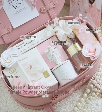 Elegant bridal party gift box