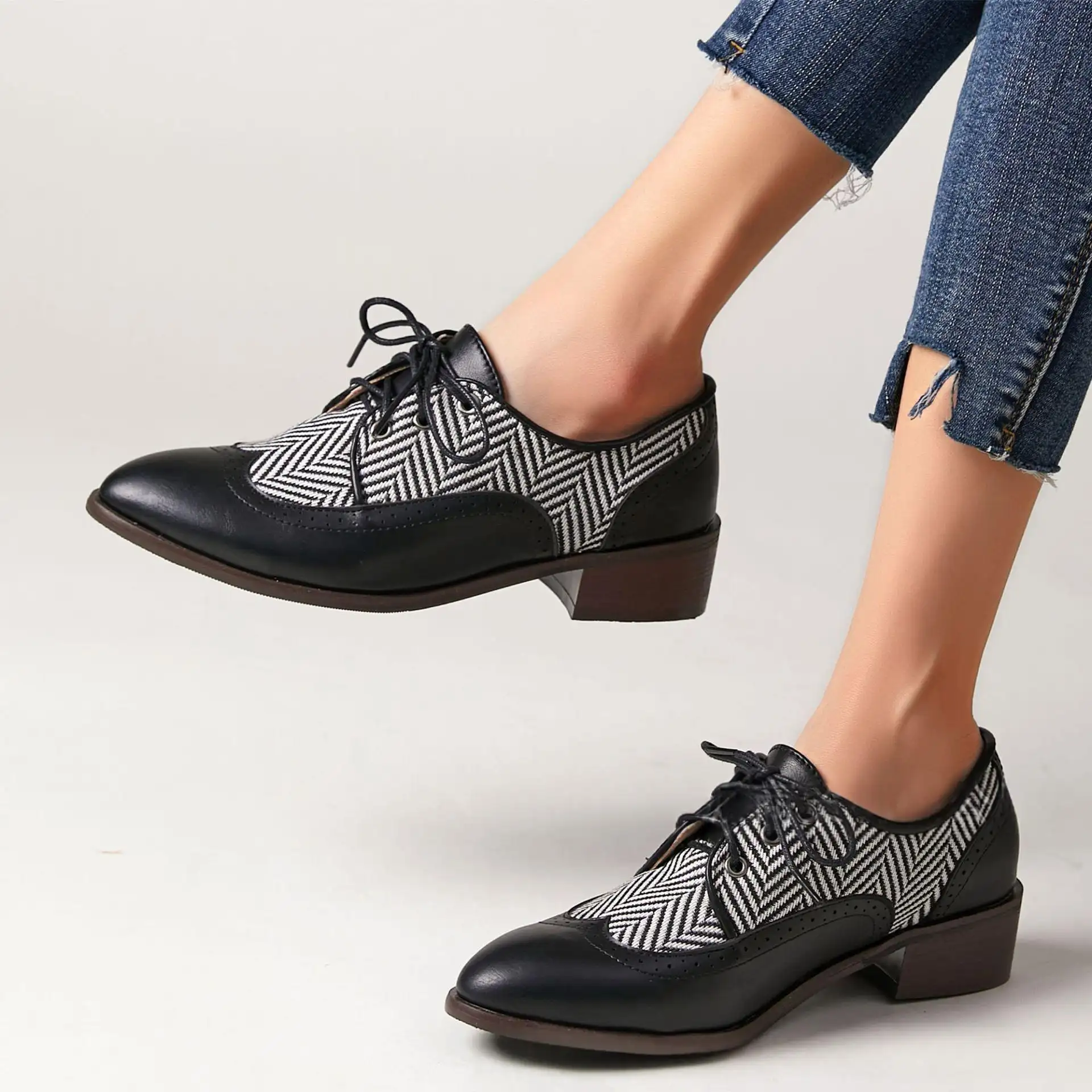 British-style Everyday Commuter Block-heeled Pointed-toe Womens Pumps
