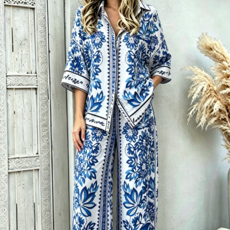 Summer Womens Shirt Set With A Digital-print Collar