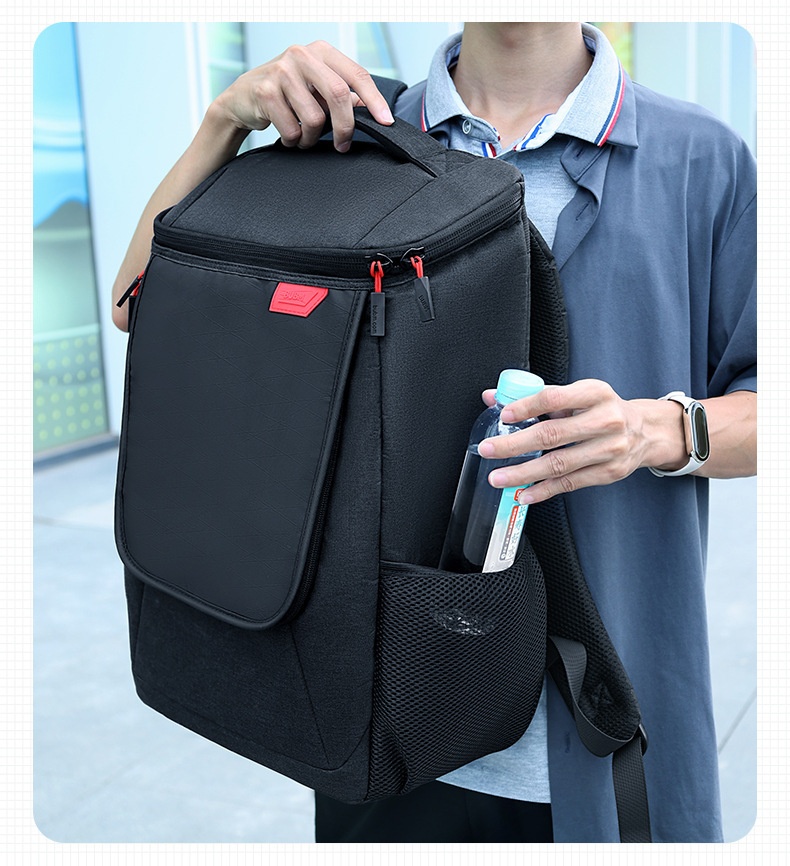 Large-capacity Waterproof And Scratch-resistant Gaming Console Backpack For Casual Use 2