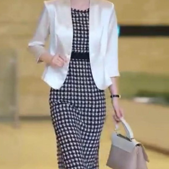 Figure-flattering Plaid Dress Paired With A Blazer