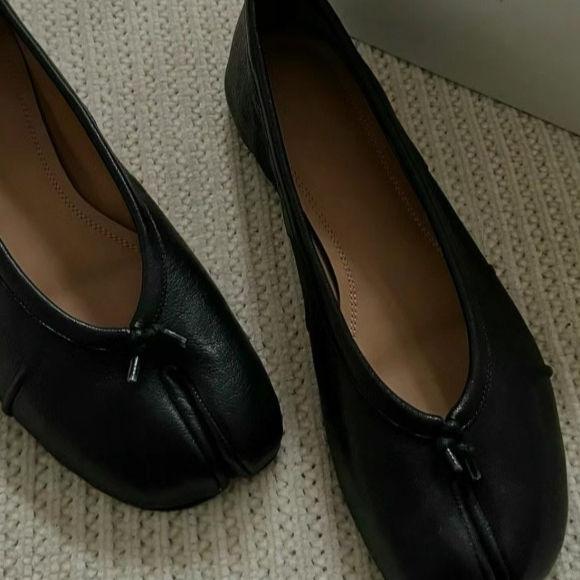Split-toe Shoes Pigs Trotter Horseshoe Soles Mary Jane Shoes