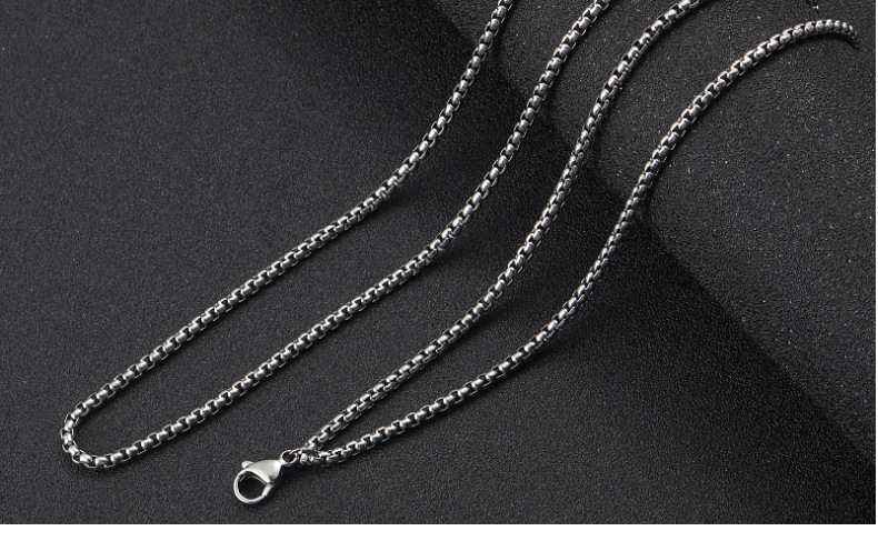 Retro Niche Design Cross Pendant