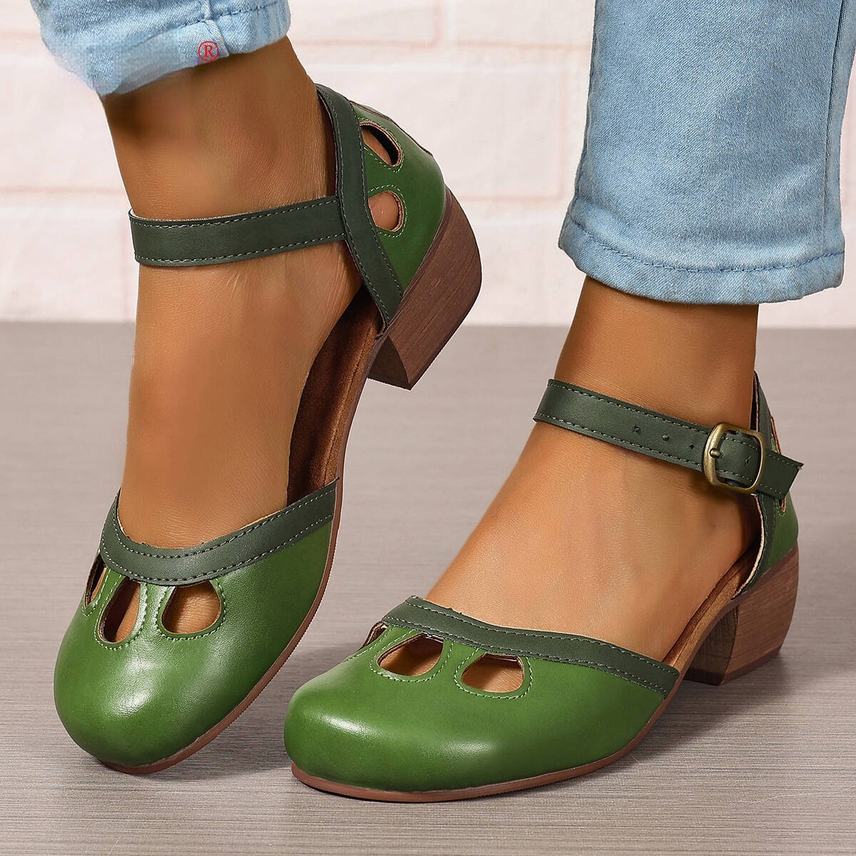 High-Heeled Buckle Sandals, picture 2 of 5