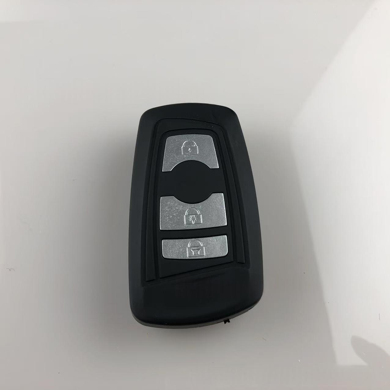 Brichetă electrică sub formă de breloc pentru autoapărare