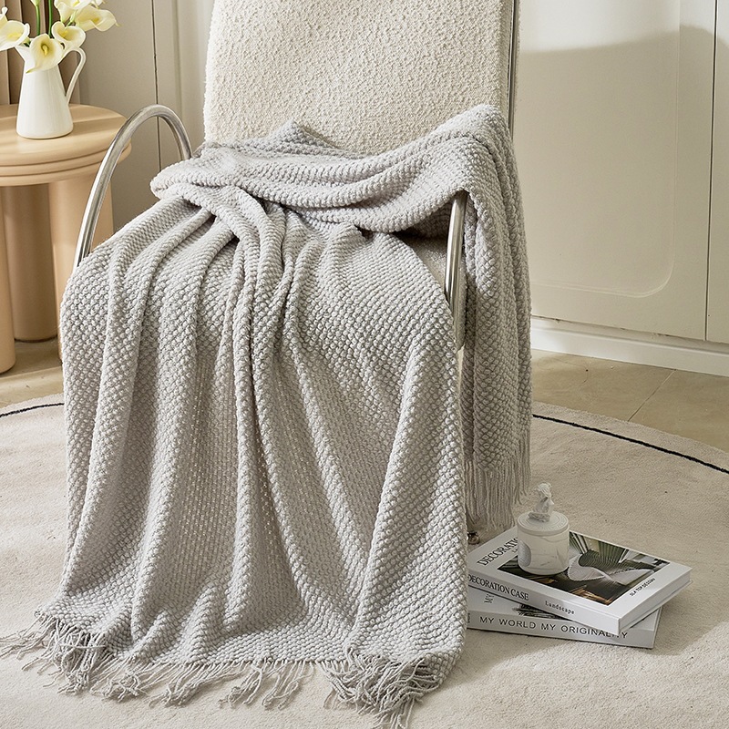 Retro Knitted Blanket With Nordic Style