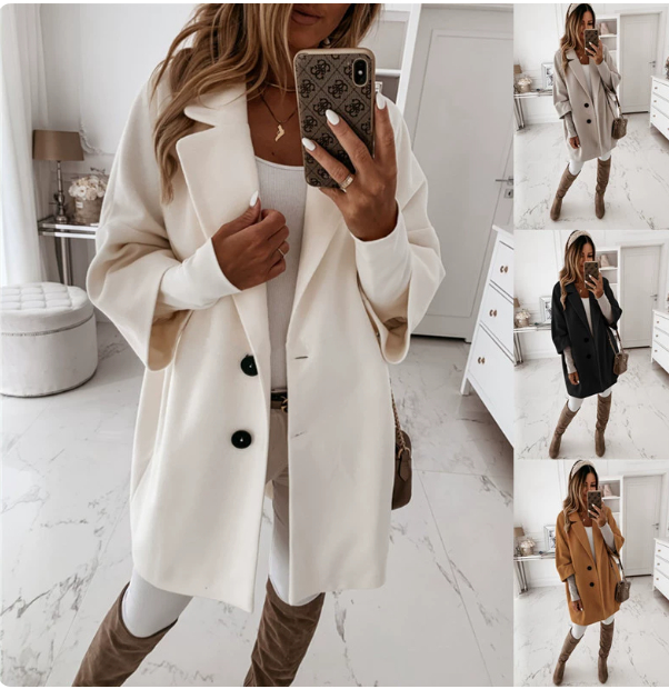 Women's lapel jacket – collar and pocket detail close-up