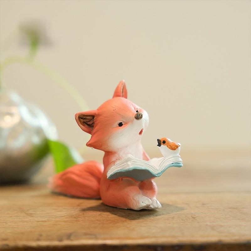 Ornament de birou creativ, în stil desen animat, cu o vulpiță drăguță