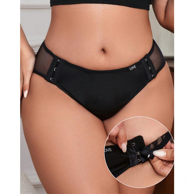 Culotte femme à ouverture latérale pratique
