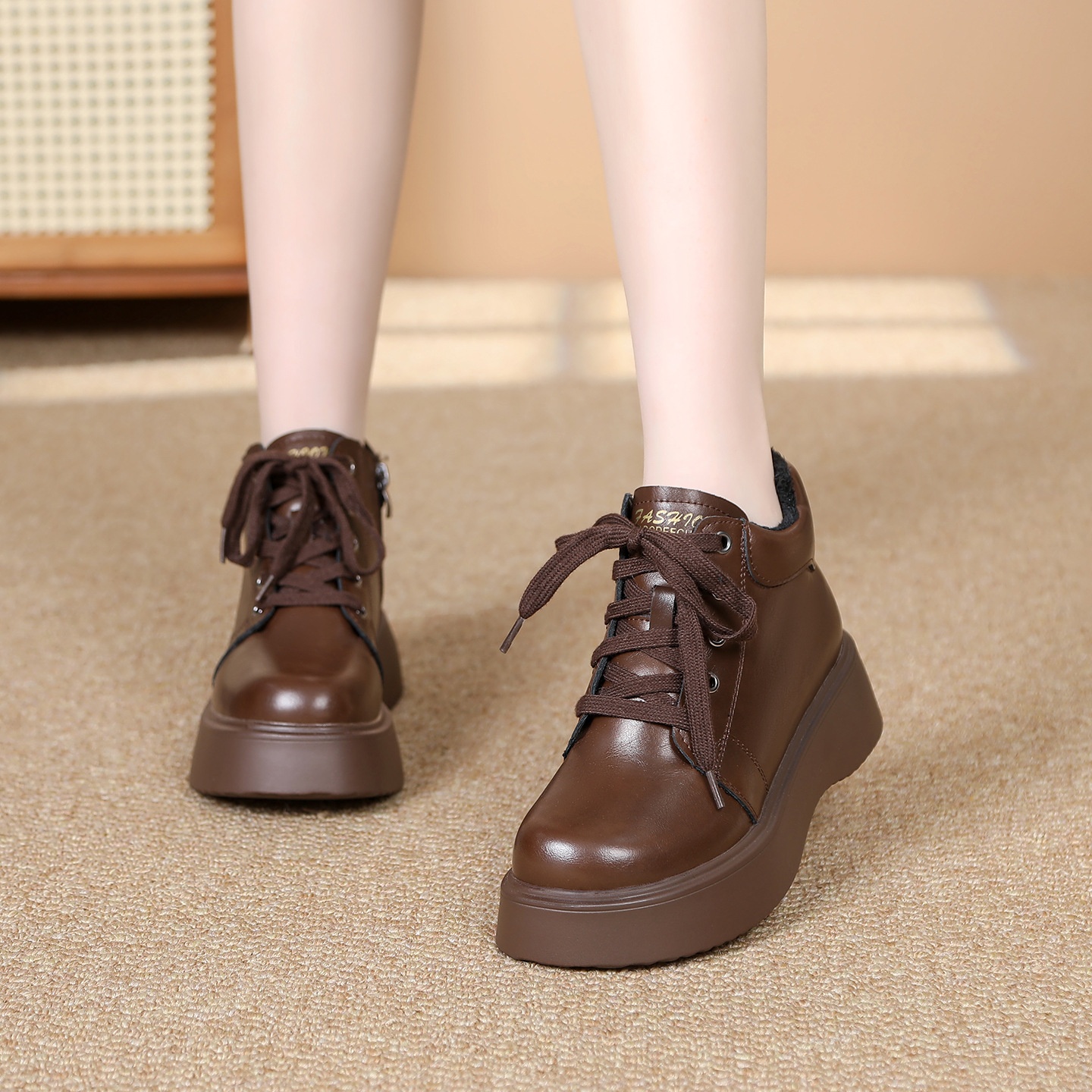 Womens Leather Boots With Added Fleece For Warmth