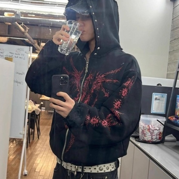 Vintage-style Loose-fitting Long-sleeved Zip-up Hoodie With Devil-print Rivets