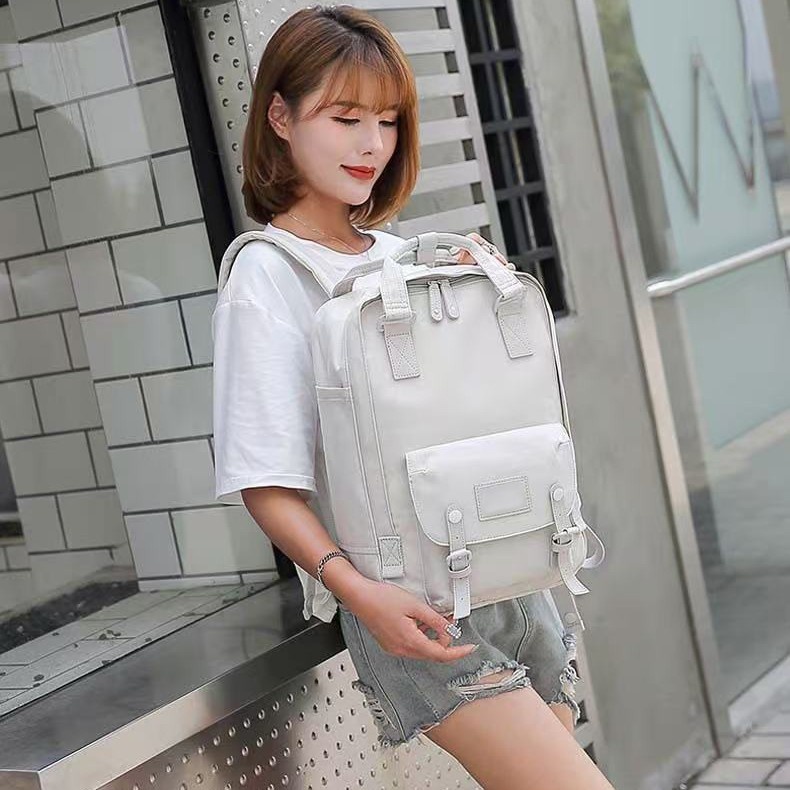 High-capacity Stylish Backpack For Outings And Travel