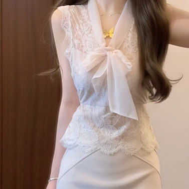 High-end Stunningly Beautiful And Elegant Sleeveless Blouse Paired With A Sheath Skirttwo-piece Set