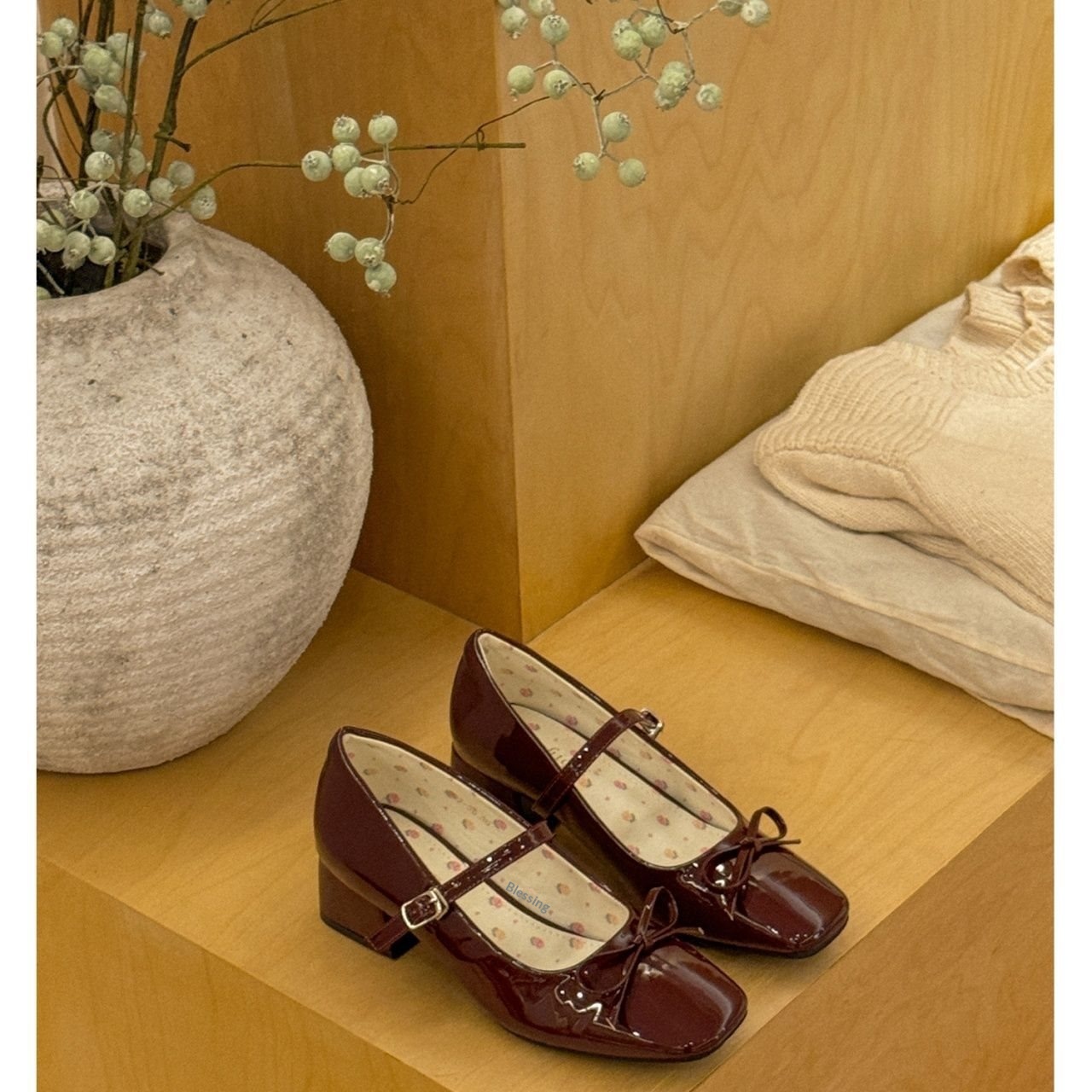 Square Toe Low Heel Sandals, picture 6 of 9