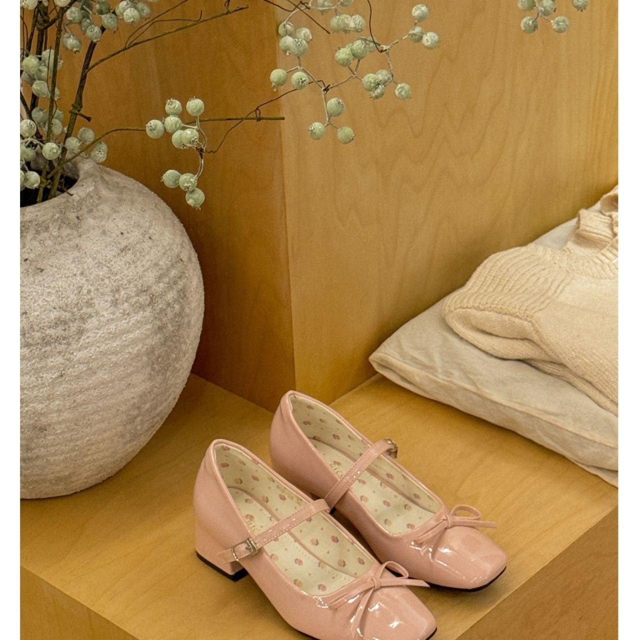 Square Toe Low Heel Sandals, picture 5 of 9