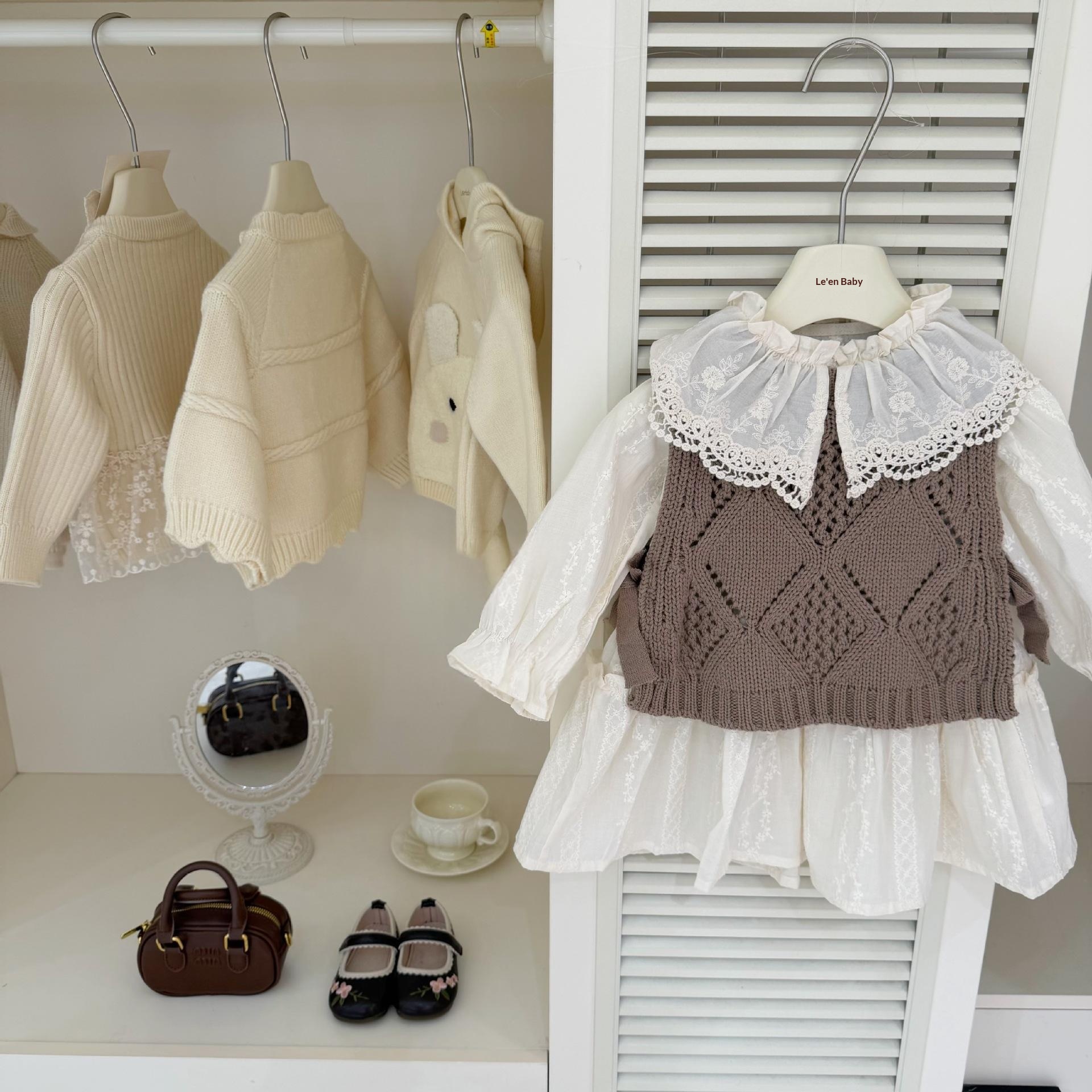 Girls Hollow-Out Dress And Vest Two-Piece Set