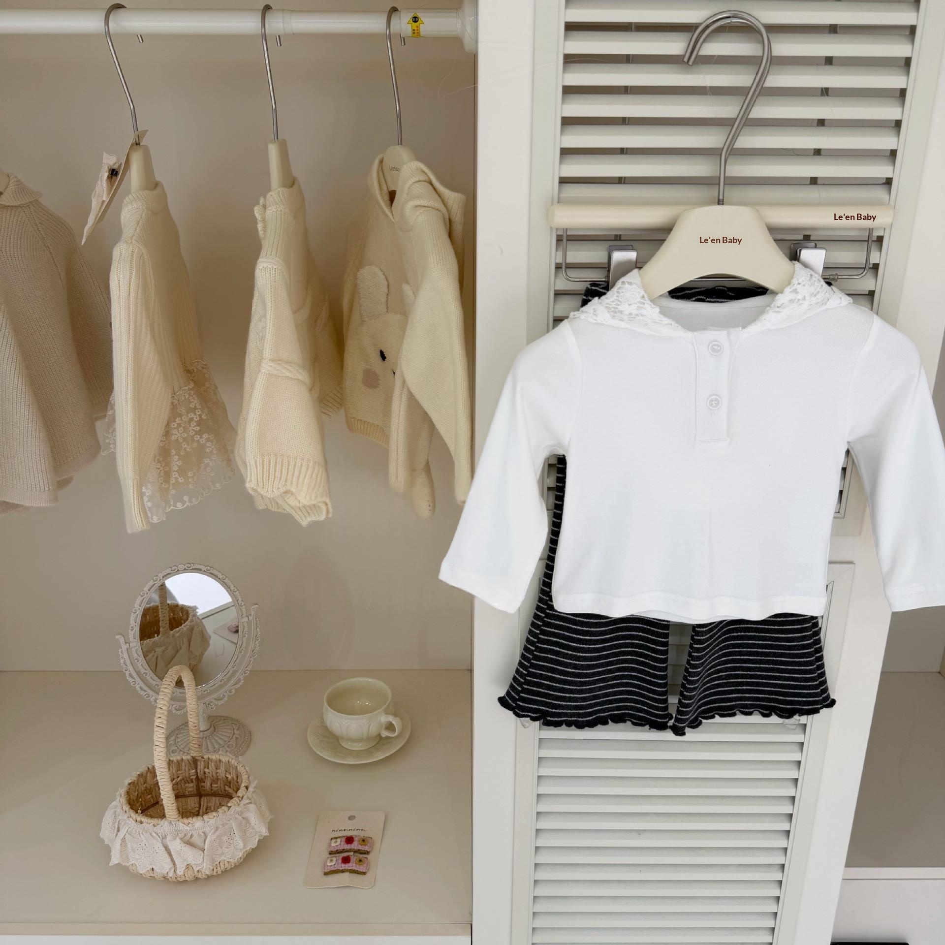 Le En Baby Kindergarten Outfits Autumn Chic Lace-Trim Top And Striped Flared Pants Set