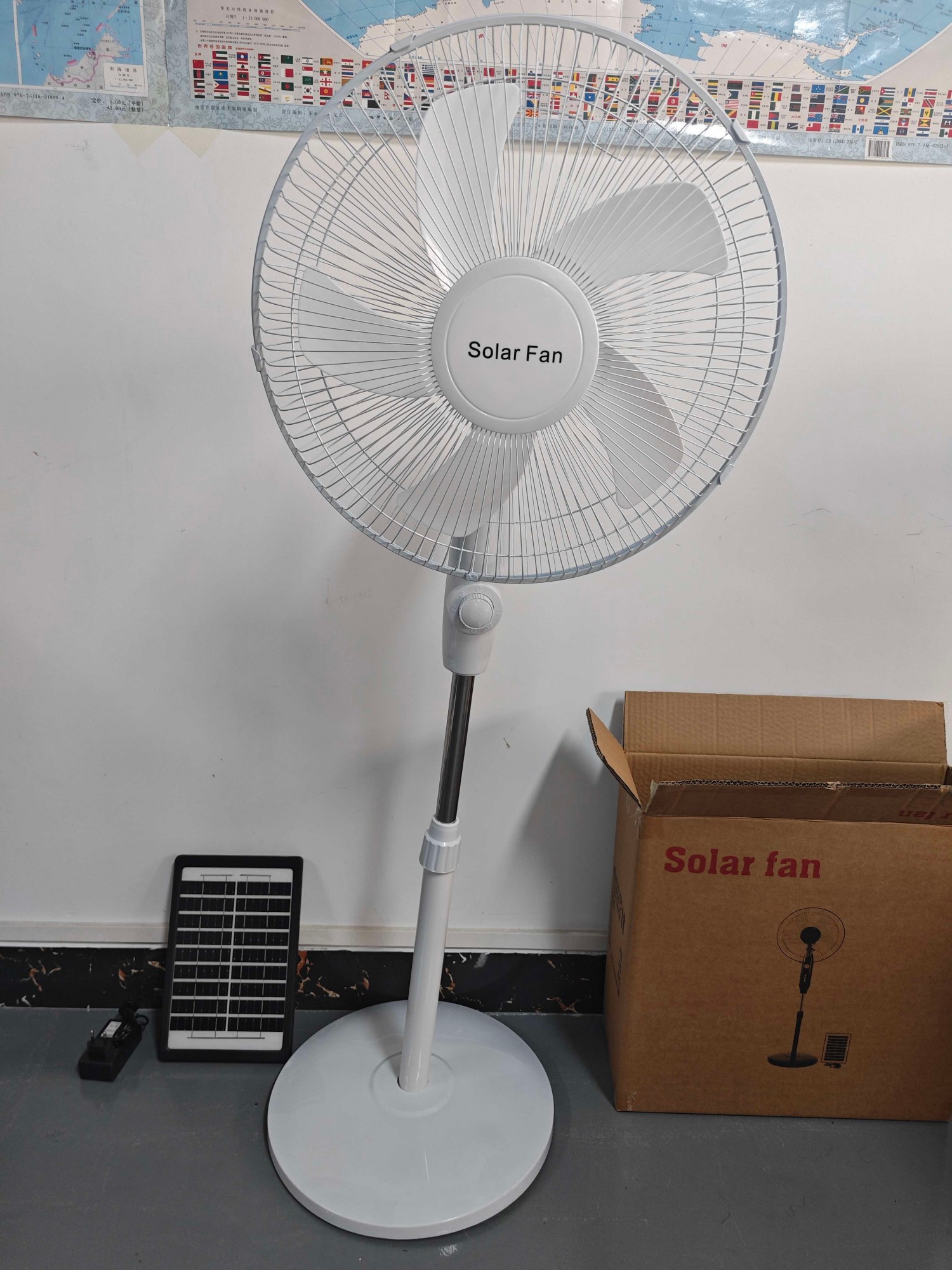 Ventilador de Piso Solar