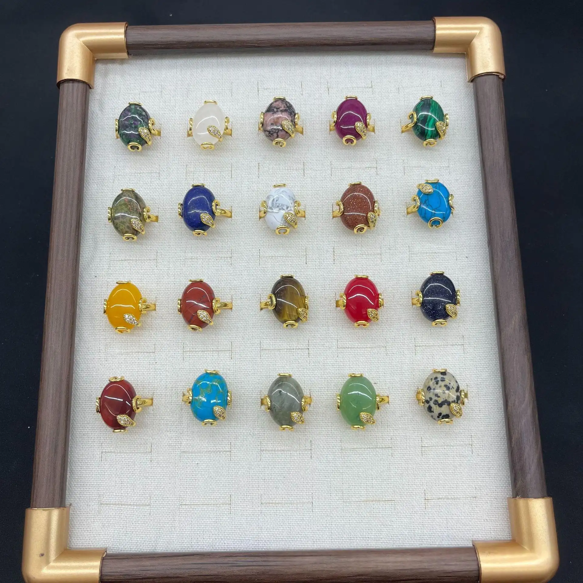 High-quality Oval Ring With Natural Stone
