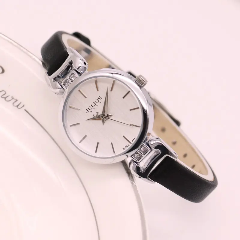 Retro Quartz Waterproof Watch