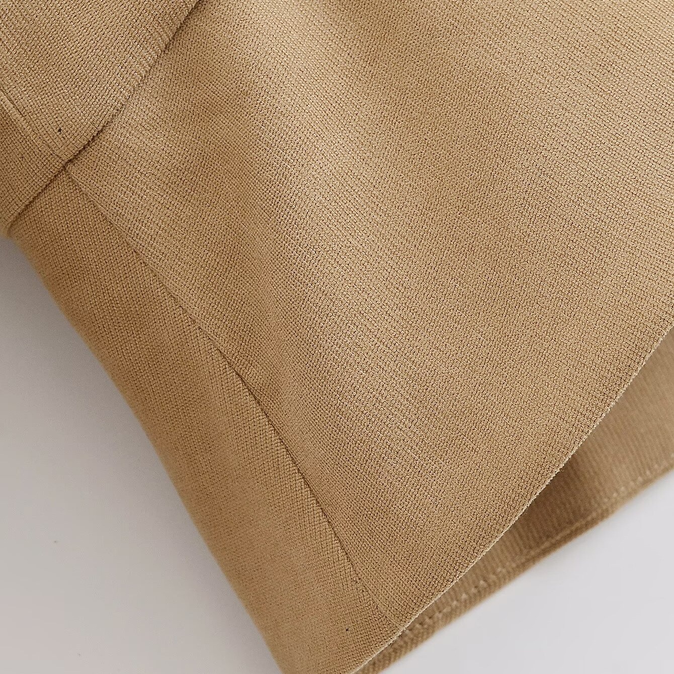 https://oss-cf.cjdropshipping.com/product/2026/09/01/05/b8289557-d4a5-40ee-b66b-5aa375578da0.jpg