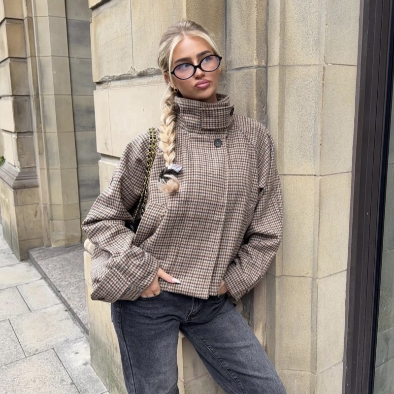 Womens Casual Wool Coat With A Stand-up Collar