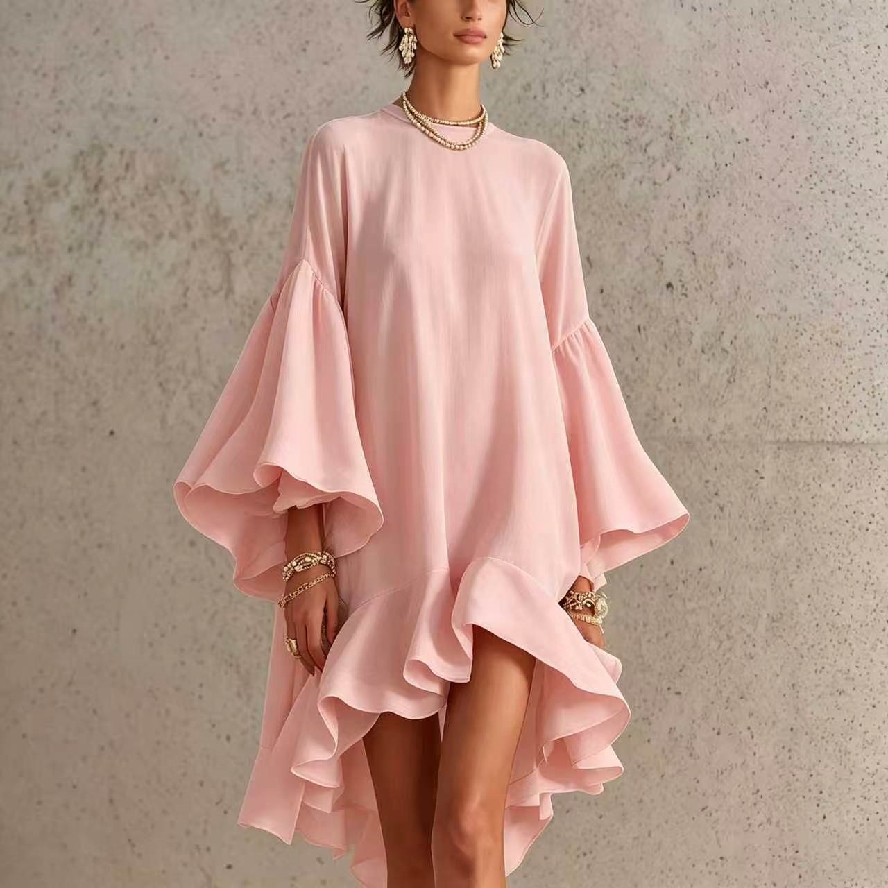 Solid-color Minimalist Dress With Flared Sleeves And Ruffled Hem