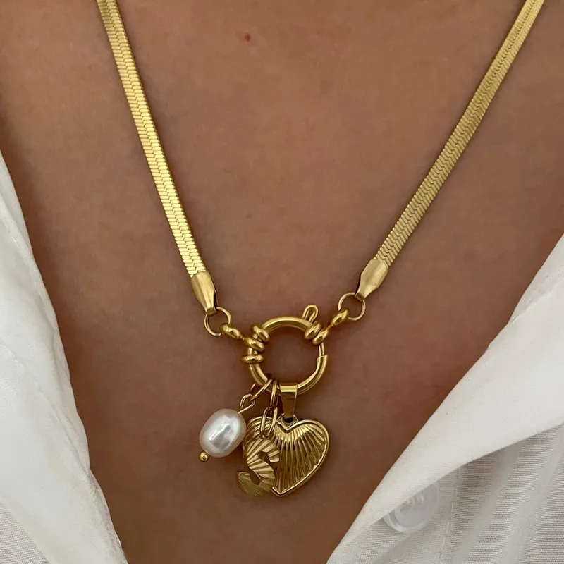 Letter Pendant 1 Piece In 316L Stainless Steel With 18K Gold Plated