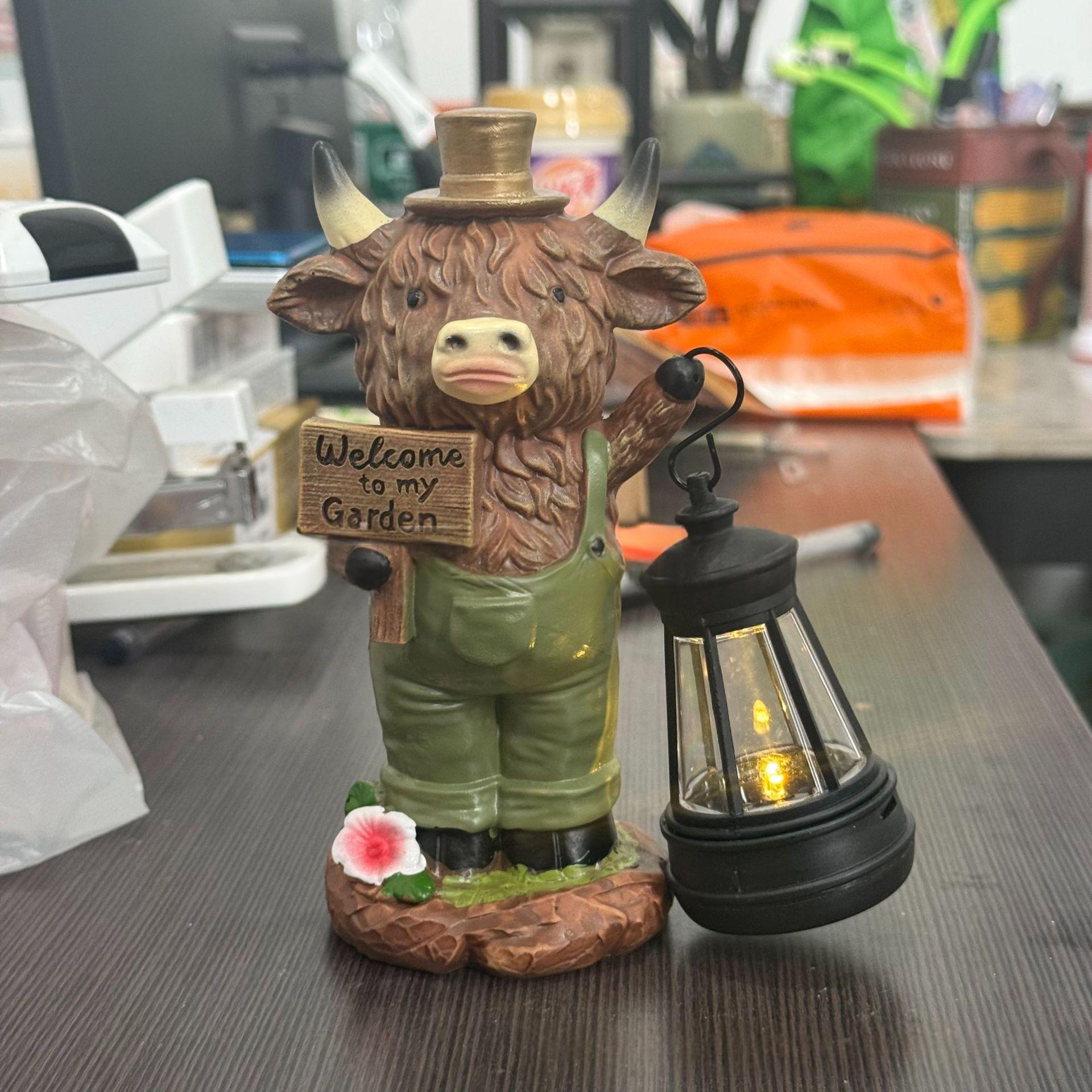 Highland Cow Welcome Light Resin Craft Ornament