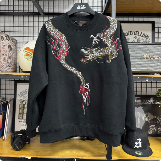 Mens Loose-Fit Sweatshirt With Dragon Embroidery And Round Neck