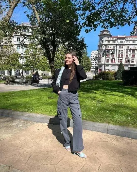 Women's Fashion Straight Jeans in Autumn