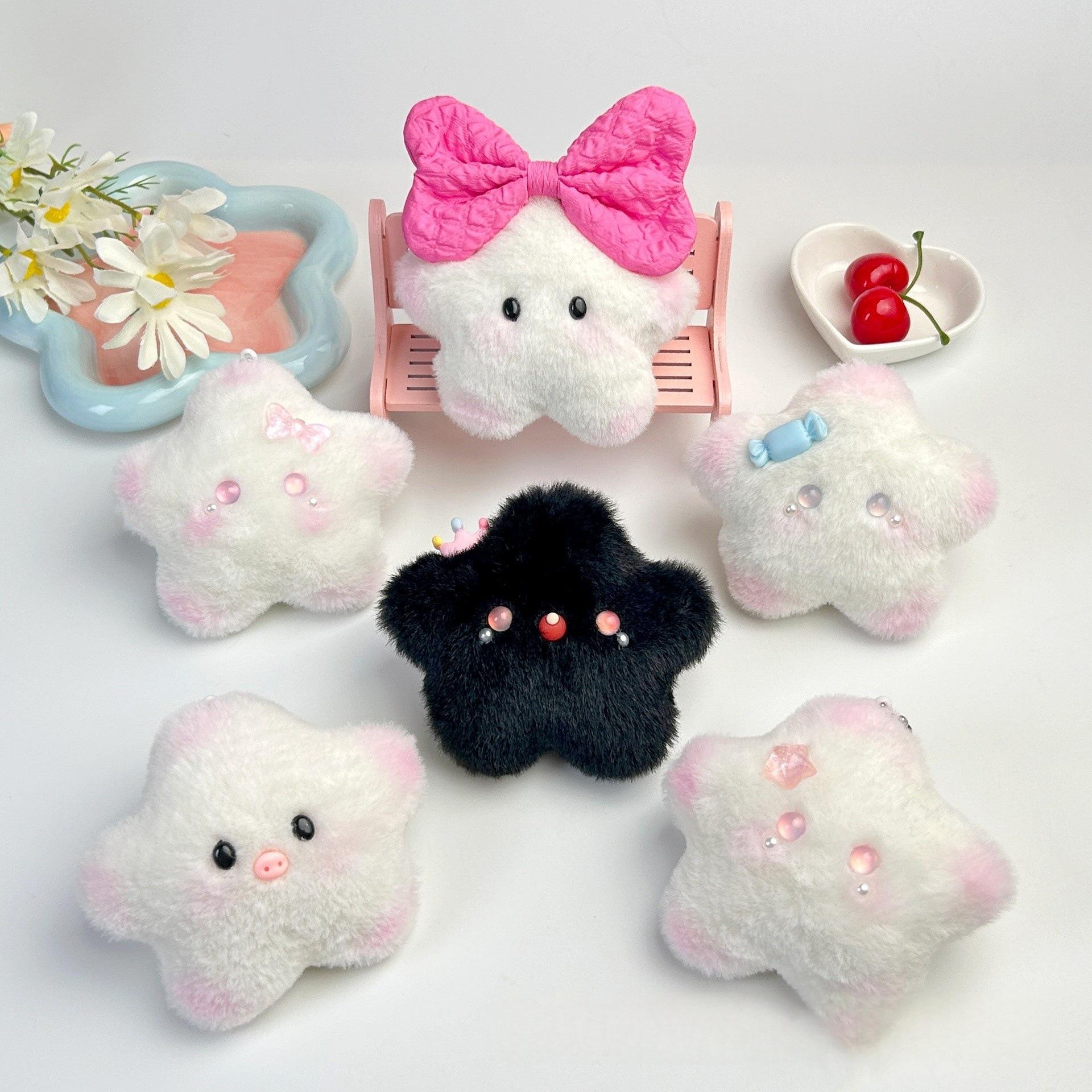 Cartoon Plush Cat-eye Star Squeaky Keychain Doll Pendant