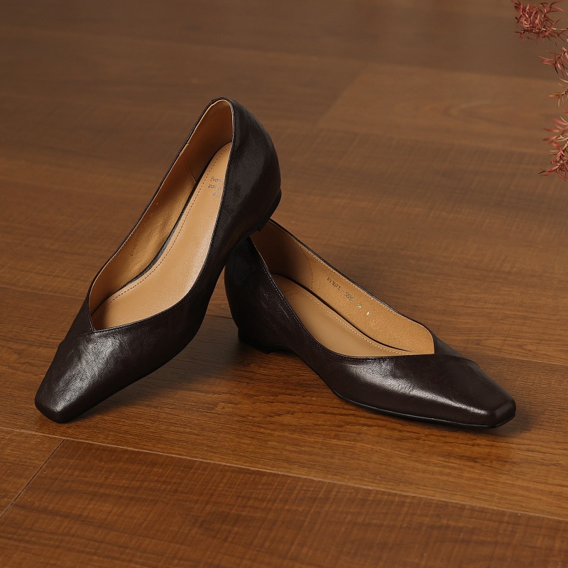 Women's Vintage Leather Shoes With A Square Toe And Sheepskin Upper 09666199 Ddef 4bb1 B8a1 E9a126455124