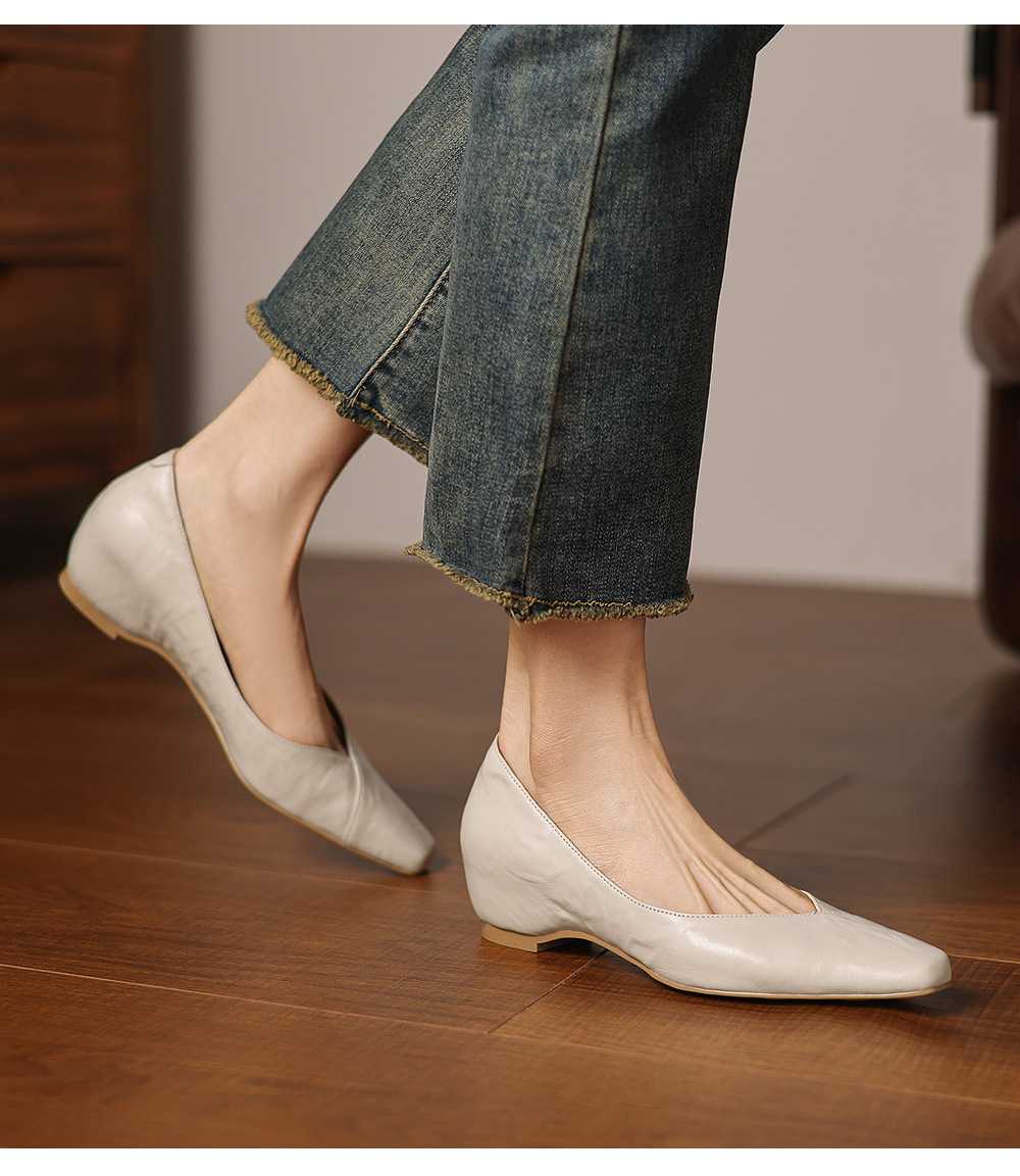 Women's Vintage Leather Shoes With A Square Toe And Sheepskin Upper 850c4b81 Ecf0 4232 B261 20819e11c3e0