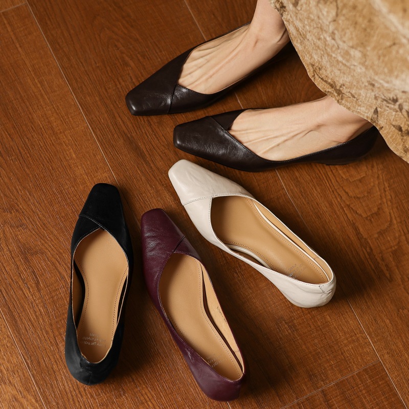 Women's Vintage Leather Shoes With A Square Toe And Sheepskin Upper 9d109492 8cef 46c1 A960 0bf249d922bd