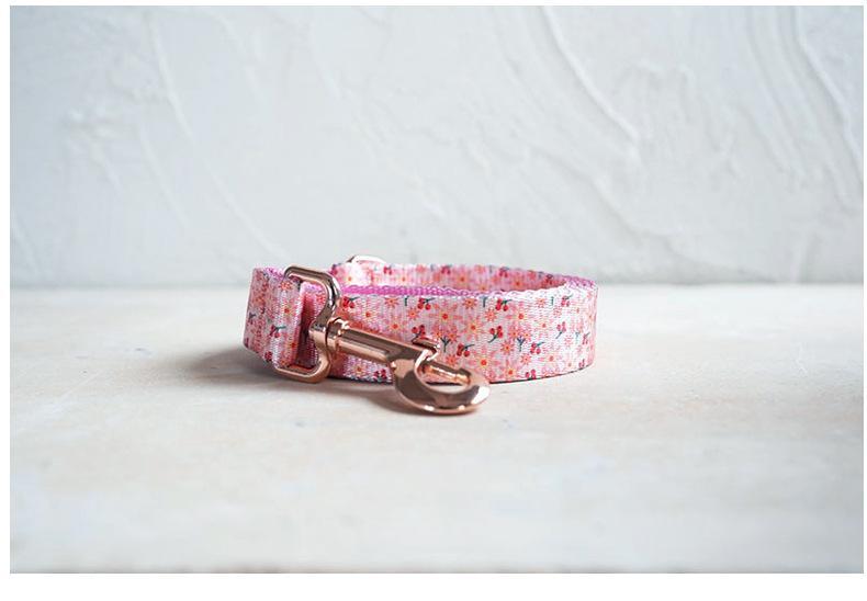 Flamingo-inspired Nylon Pet Collar detail photo 2