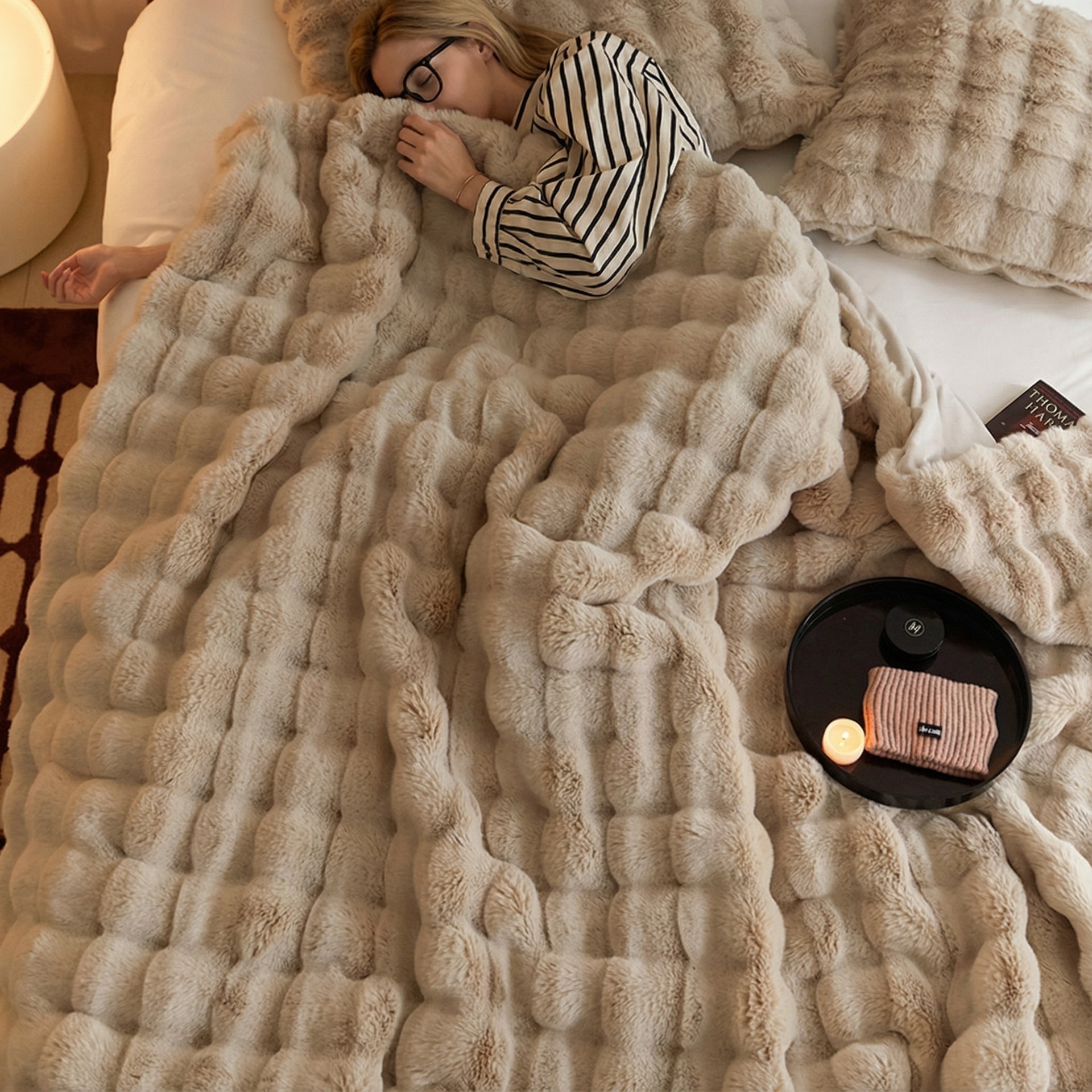 Sofa Blanket Is Super Soft, Comfortable, And Warm — image 11 of 17