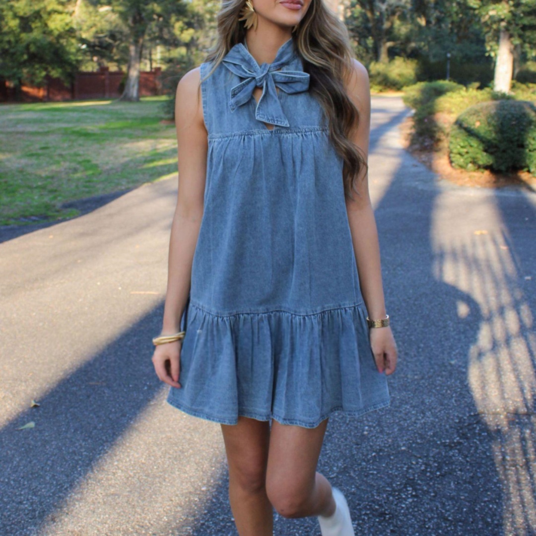 Classic Bow-tie Lace-up Loose-fitting Dress